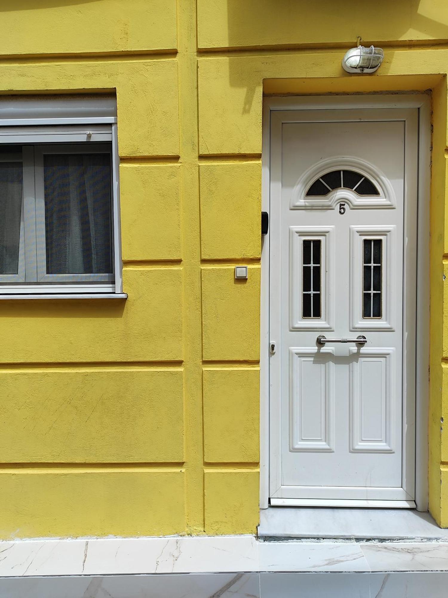 Charilia Apartment Mytilíni Exterior foto